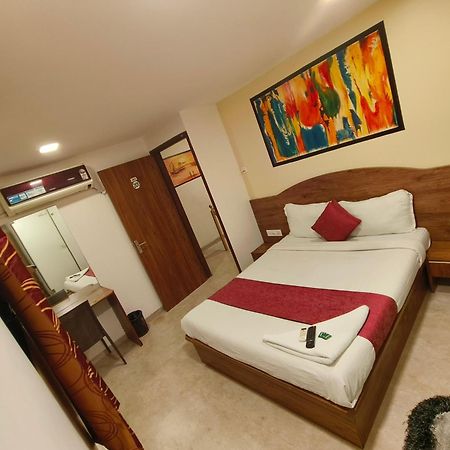 Hotel Beach Crown Juhu Mumbai Kültér fotó