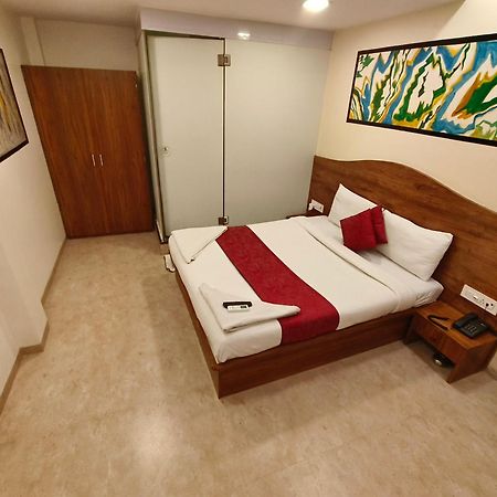 Hotel Beach Crown Juhu Mumbai Kültér fotó