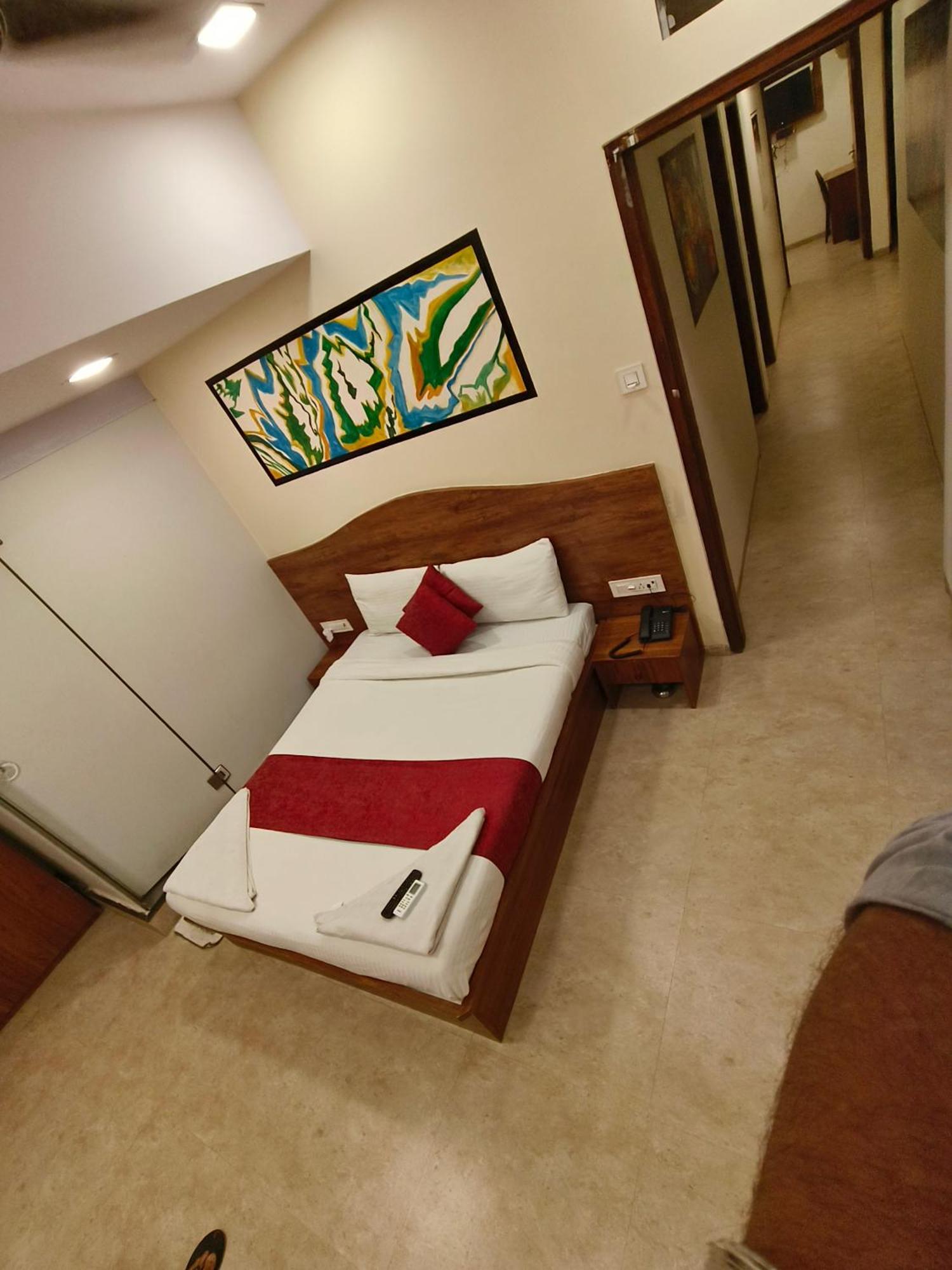 Hotel Beach Crown Juhu Mumbai Kültér fotó