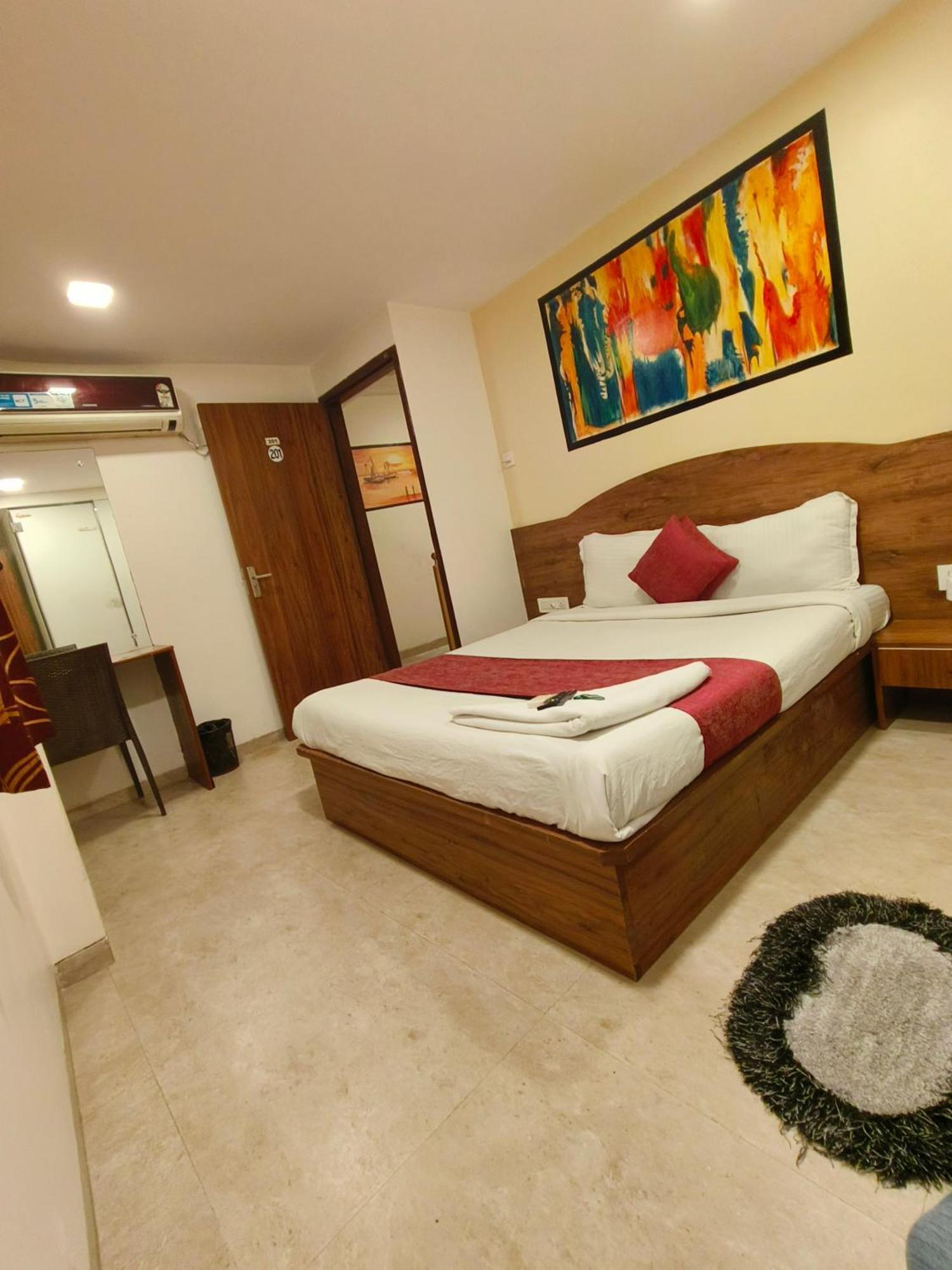 Hotel Beach Crown Juhu Mumbai Kültér fotó
